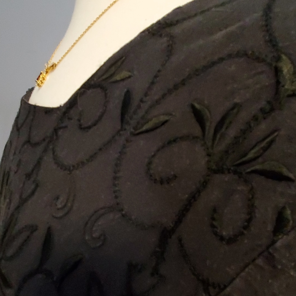 Vintage Avenue Dress - Picture 4 of 6